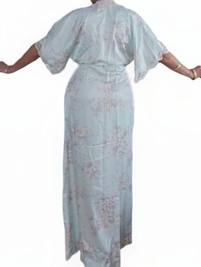 Vintage I.Magnin Christian Dior Light Blue Floral Lace Bathrobe Lounge Robe